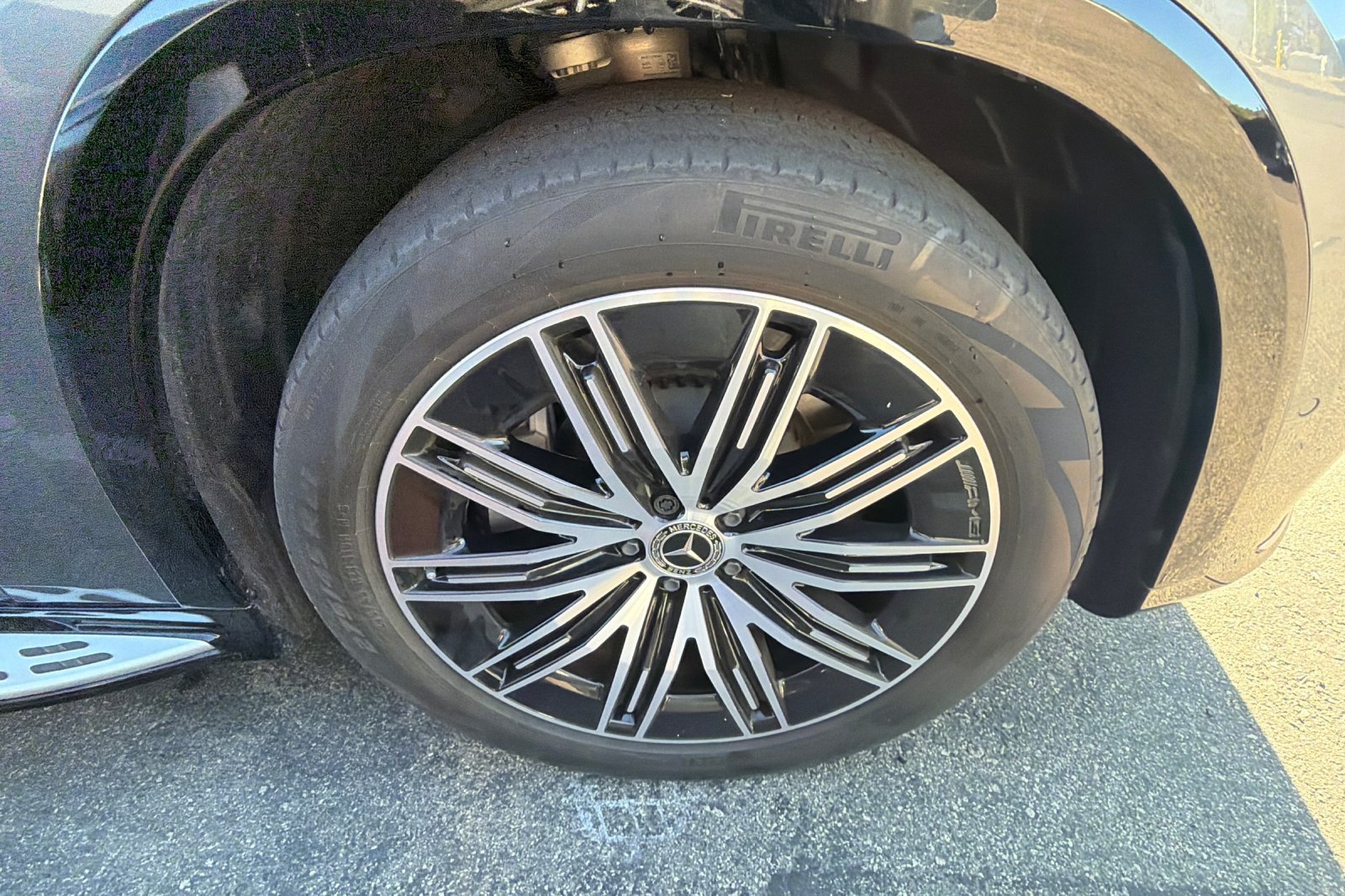 Used 2023 Gray Mercedes-Benz 580 image 7