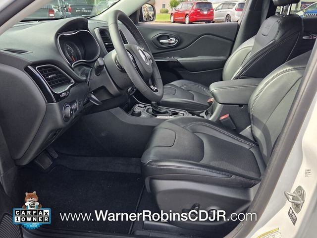 Used 2023 White Jeep Altitude image 5