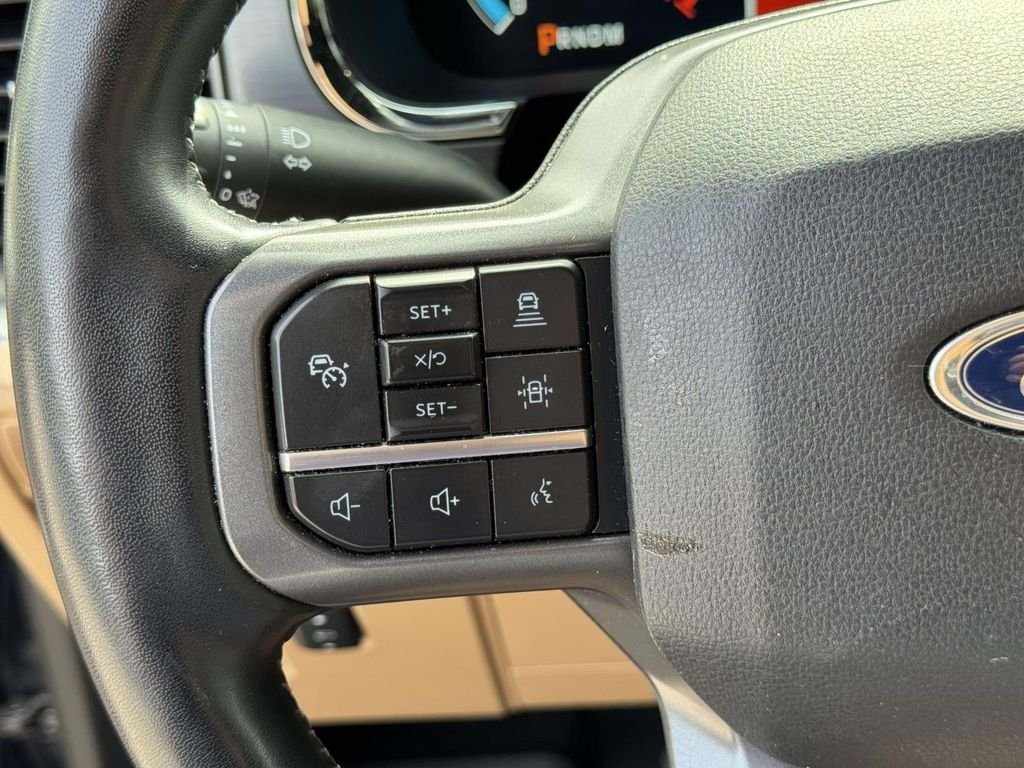 Used 2021 Blue Ford Lariat image 11