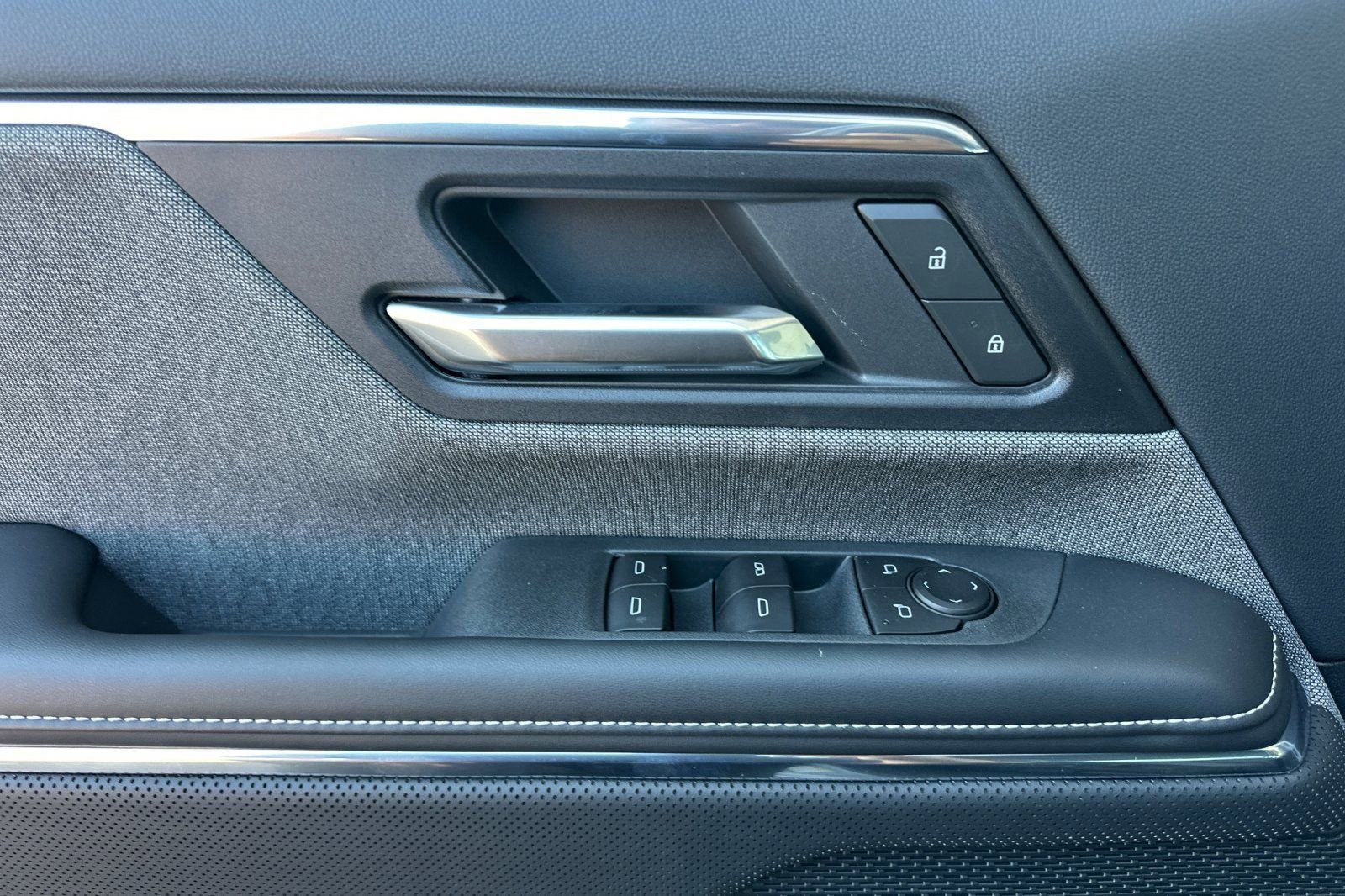 2026 GMC Sierra EV Elevation - Photo 9