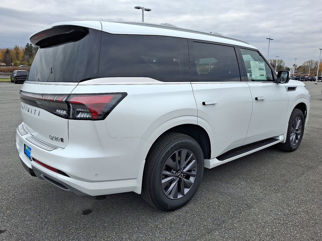 New 2026 RADIANT WHITE INFINITI Pure 4WD image 4