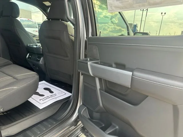 New 2026 Carbonized Gray Metallic Ford XLT image 15