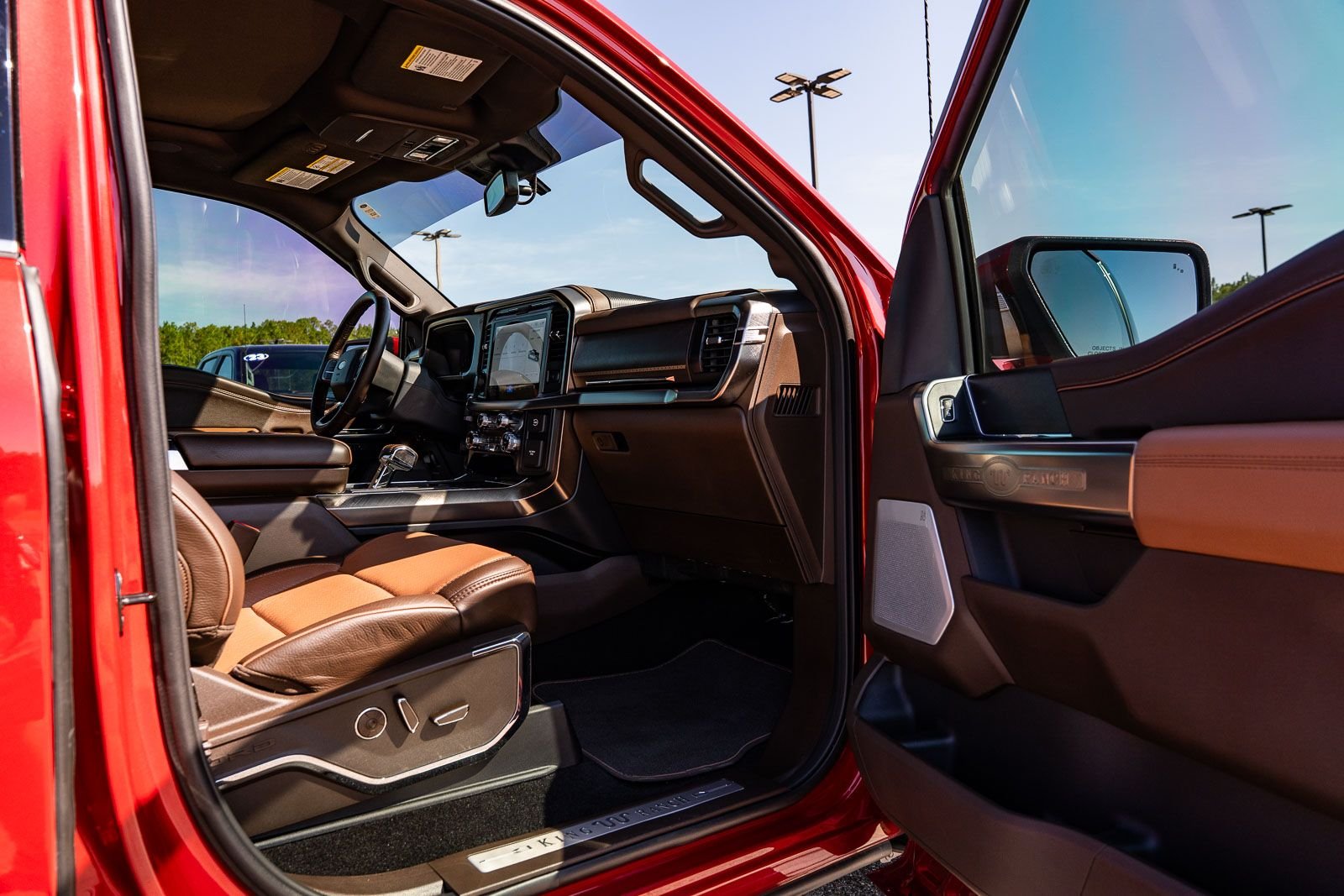 Certified Used 2025  Ford King Ranch image 11
