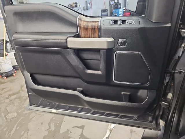 Used 2020 Gray Ford Lariat image 28