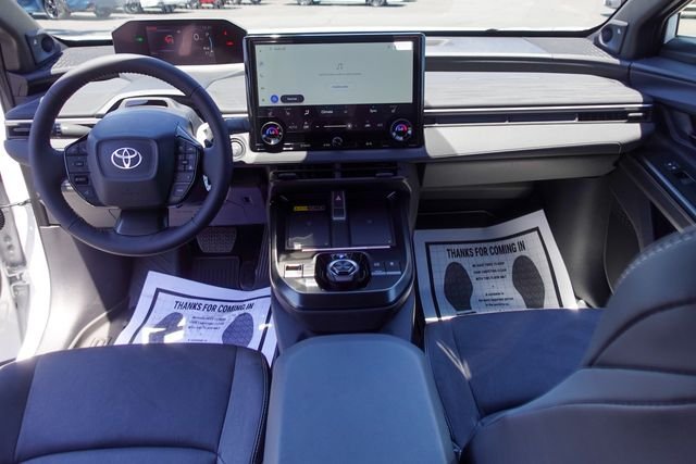 New 2026 Wind Chill Pearl <sup>1</sup> Toyota  XSE image 29