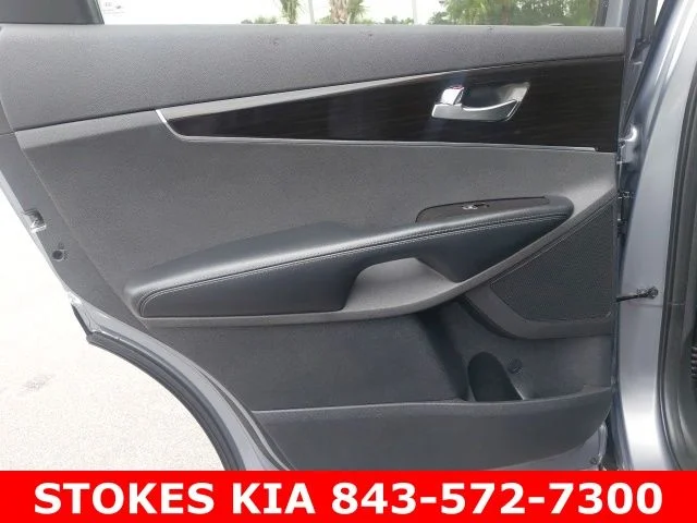 Used 2020 Silver Kia EX image 25