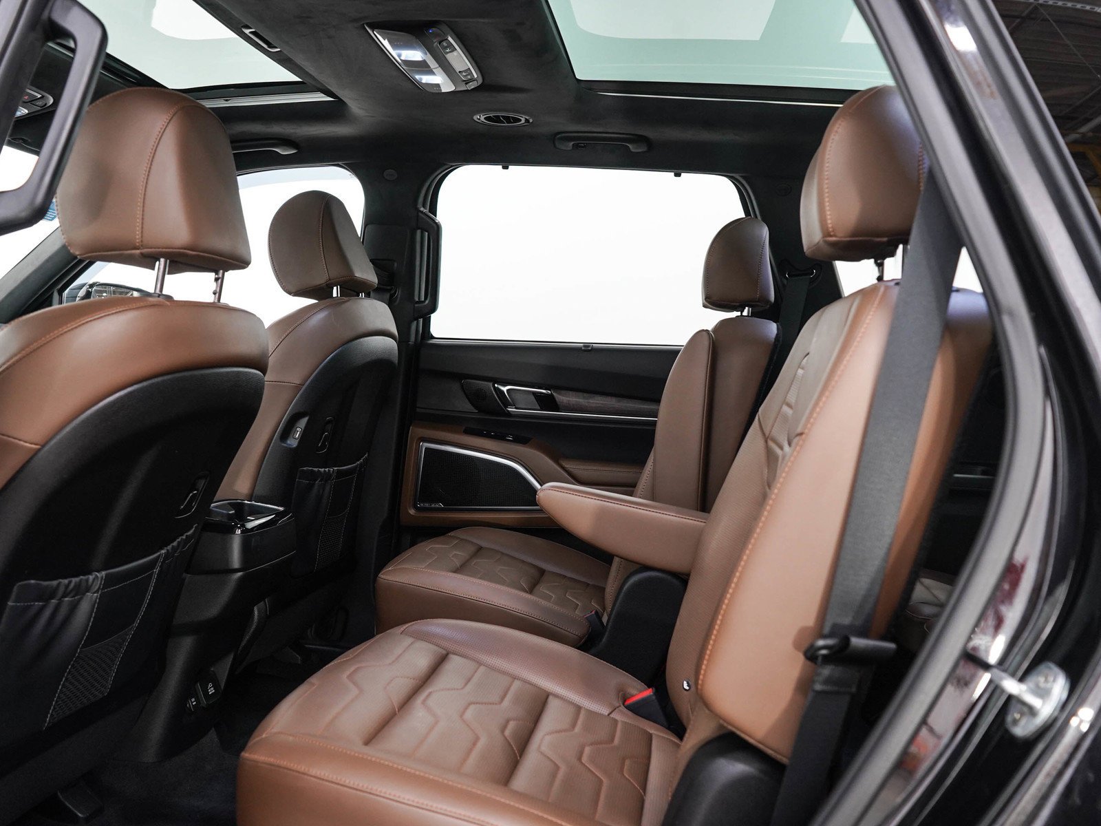 Used 2022 Black Copper Kia SX AWD image 17