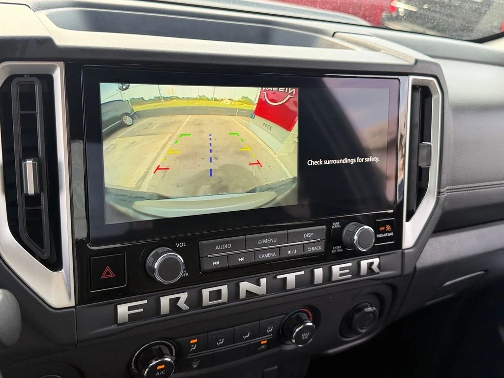 Used 2025 Gray Nissan SV image 19