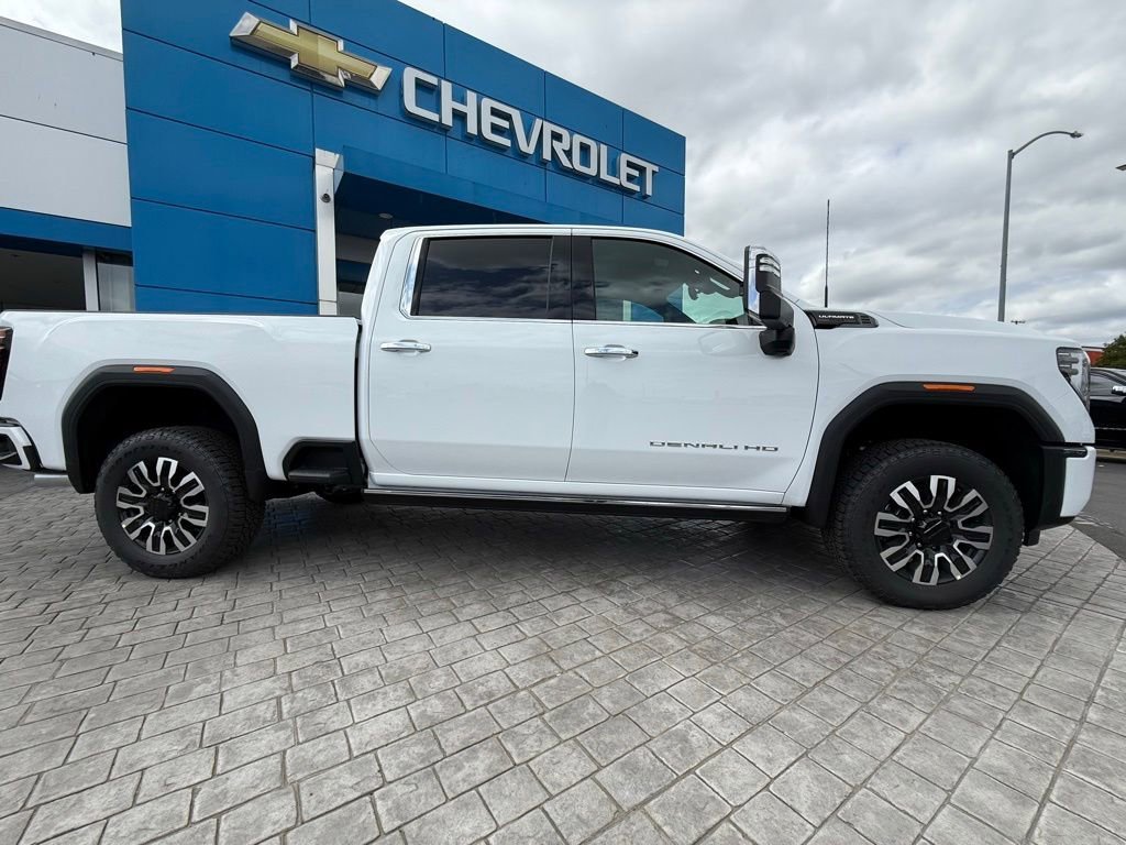 New 2026 Summit White GMC Denali Ultimate image 7