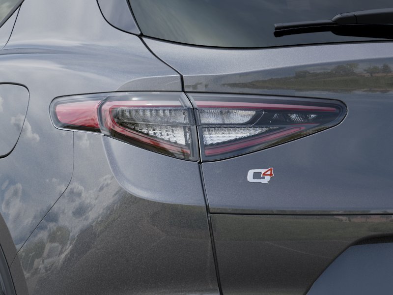 New 2026 Vesuvio Gray Metallic Exterior Paint Alfa Romeo Base image 5