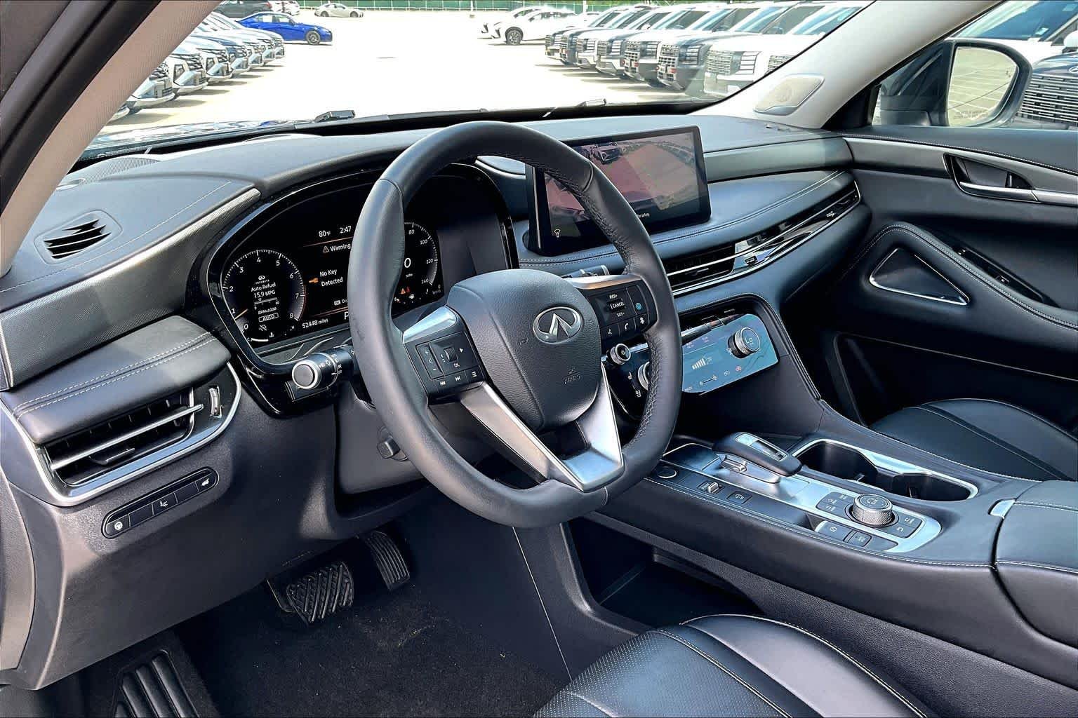 Used 2023 Graphite Shadow INFINITI LUXE image 17