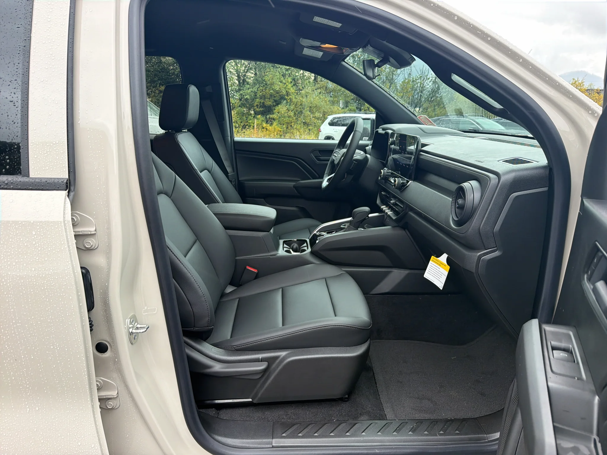 2026 Chevrolet Colorado Trail Boss - Photo 14