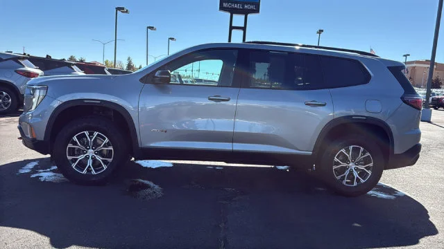 2025 GMC Acadia AT4 - Photo 6