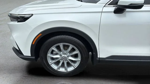 Used 2025 White Honda EX-L image 34