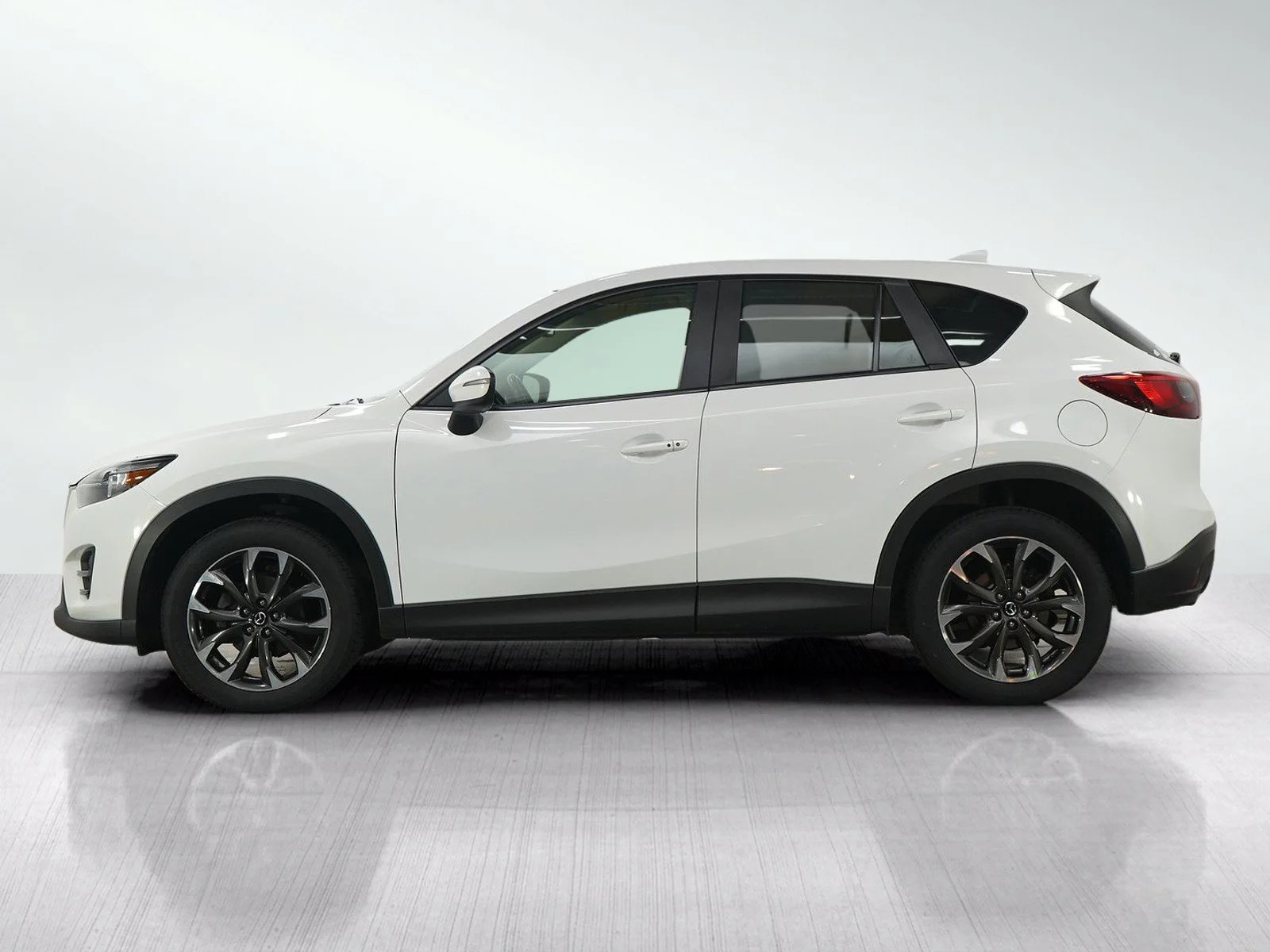 Used 2016 Mazda CX-5 Grand Touring with VIN JM3KE4DY8G0605838 for sale in White Bear Lake, Minnesota