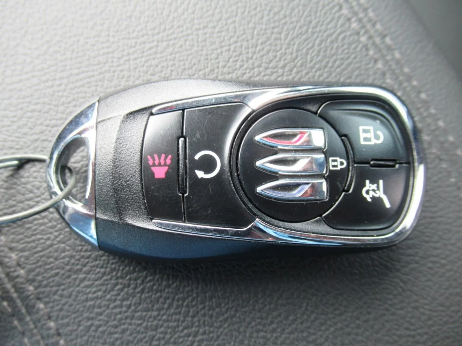 Used 2025 Blue Buick Sport Touring image 34