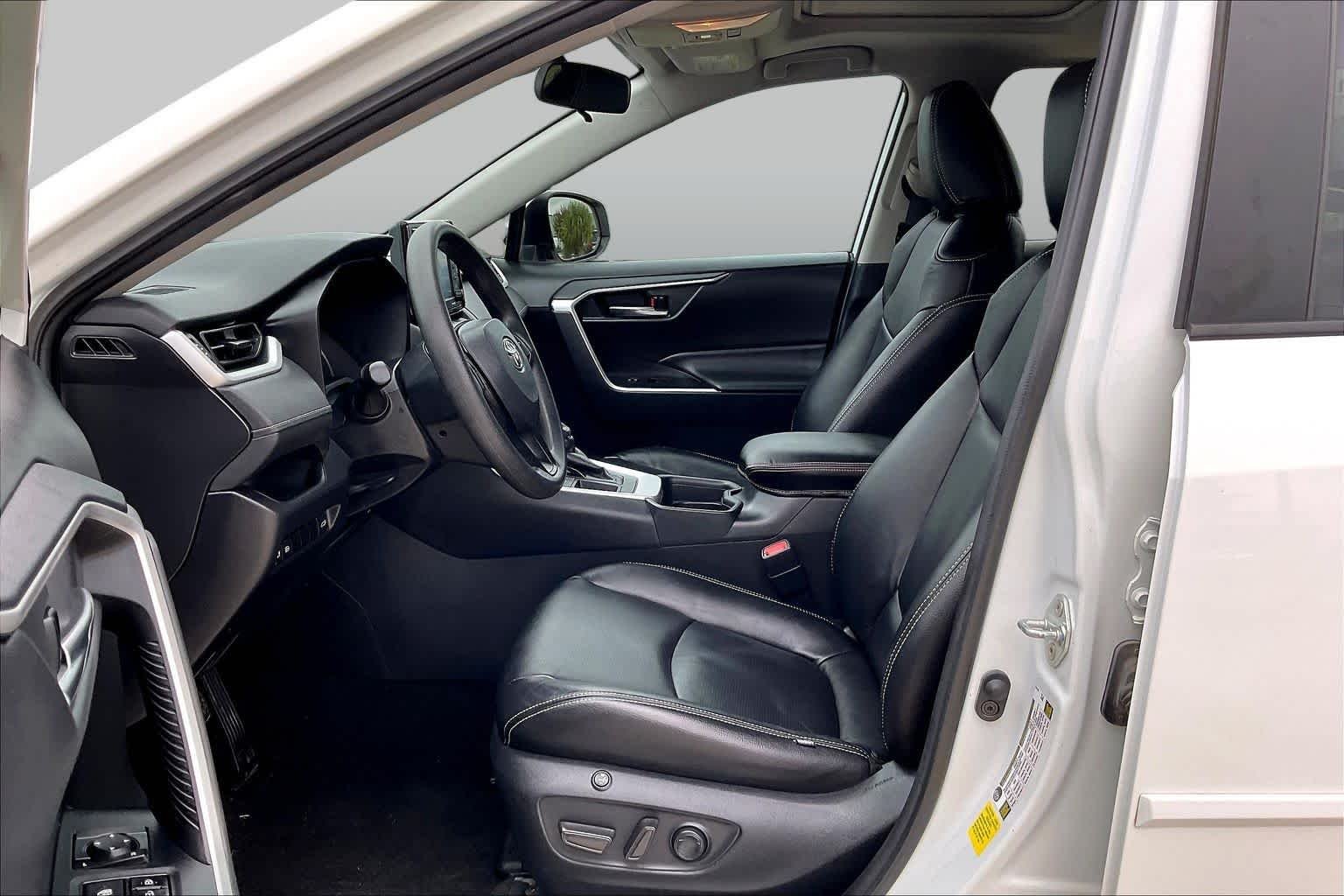 Used 2021 Super White Toyota XLE image 8