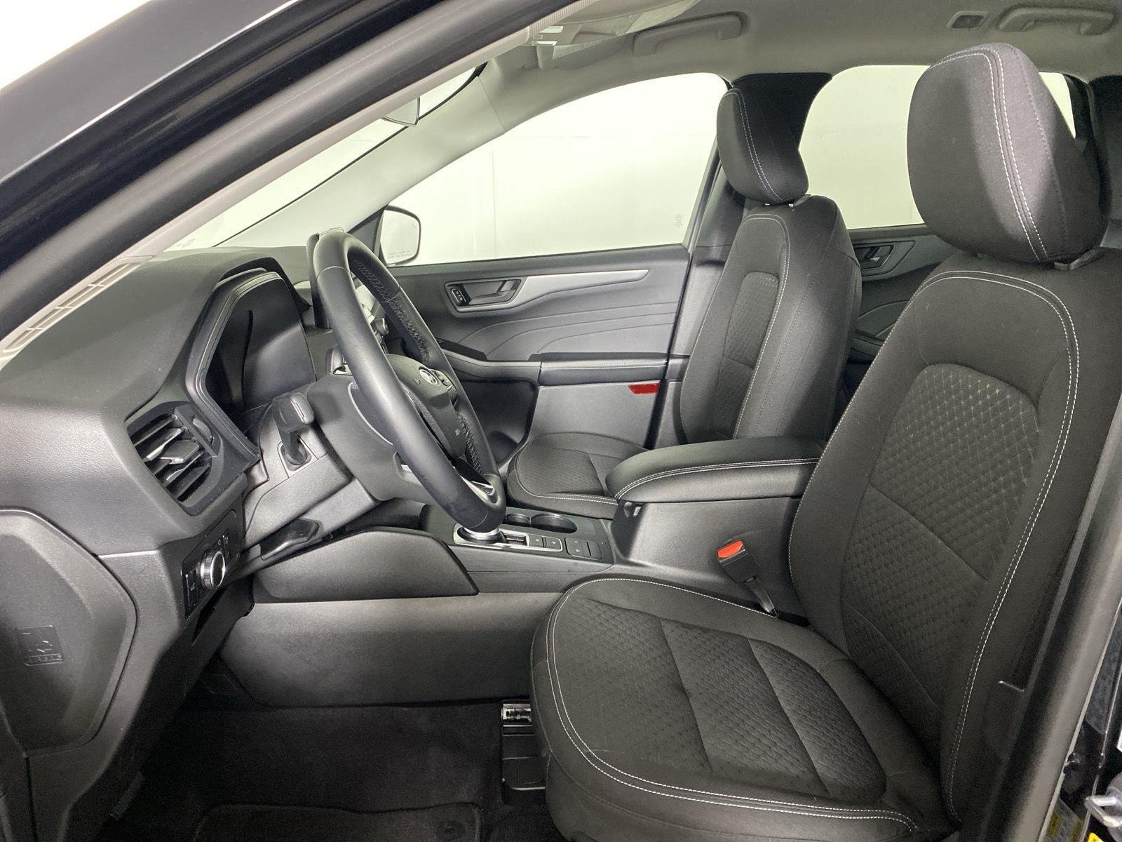 Used 2023 Agate Black Ford Active image 13