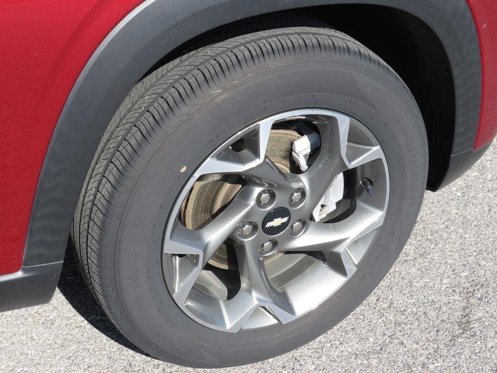 Used 2024 Crimson Chevrolet LT image 9