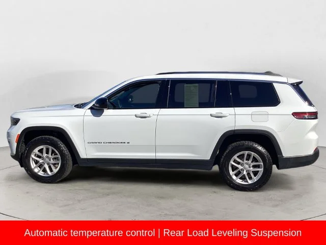 Used 2023 Bright White Clearcoat Jeep Laredo image 2