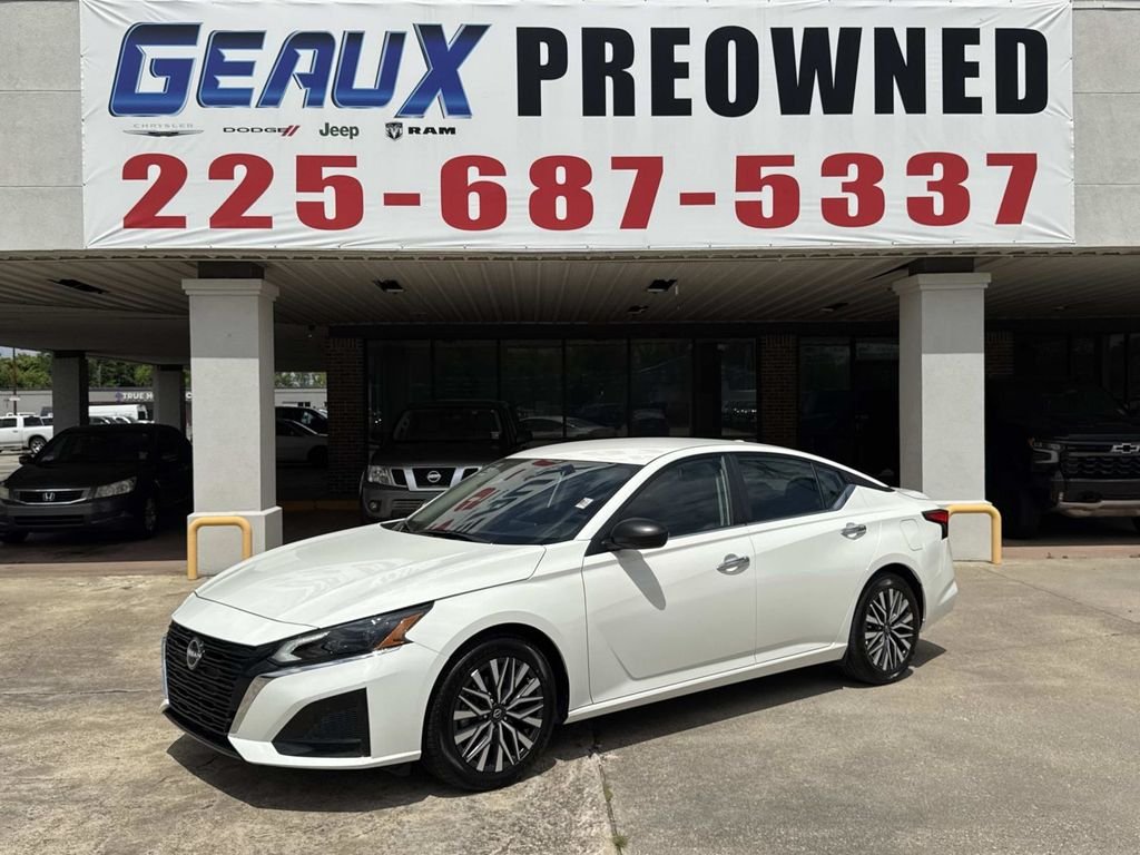 2025 Nissan Altima SV