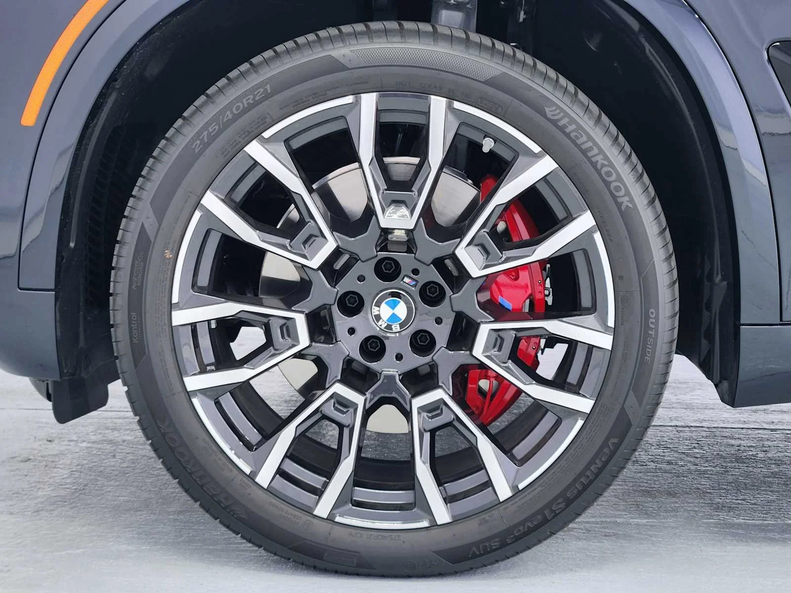 Certified Used 2026 Carbon Black Metallic BMW xDrive40i image 7