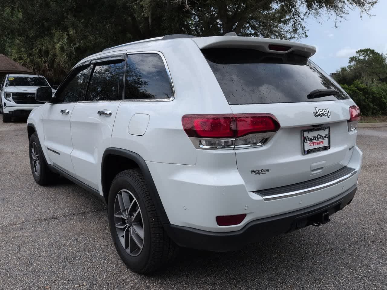 Used 2021 Bright White Clearcoat Jeep Limited image 4