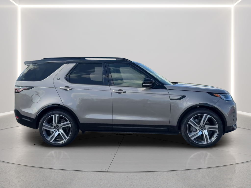 New 2026 Lantau Bronze Land Rover Dynamic SE image 4