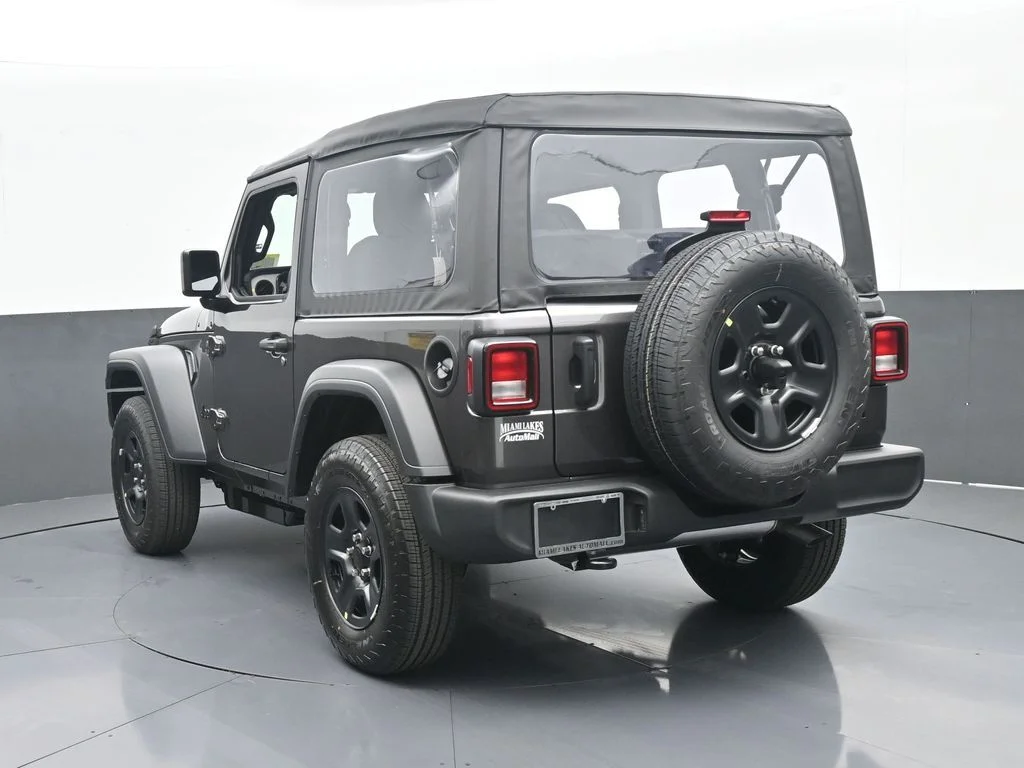 New 2026 Granite Crystal Metallic Clear-Coat Exterior Paint Jeep Sport image 4