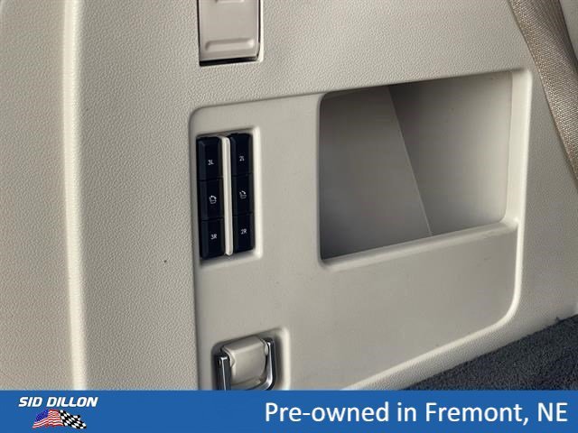 Used 2021 White Lincoln Reserve image 6