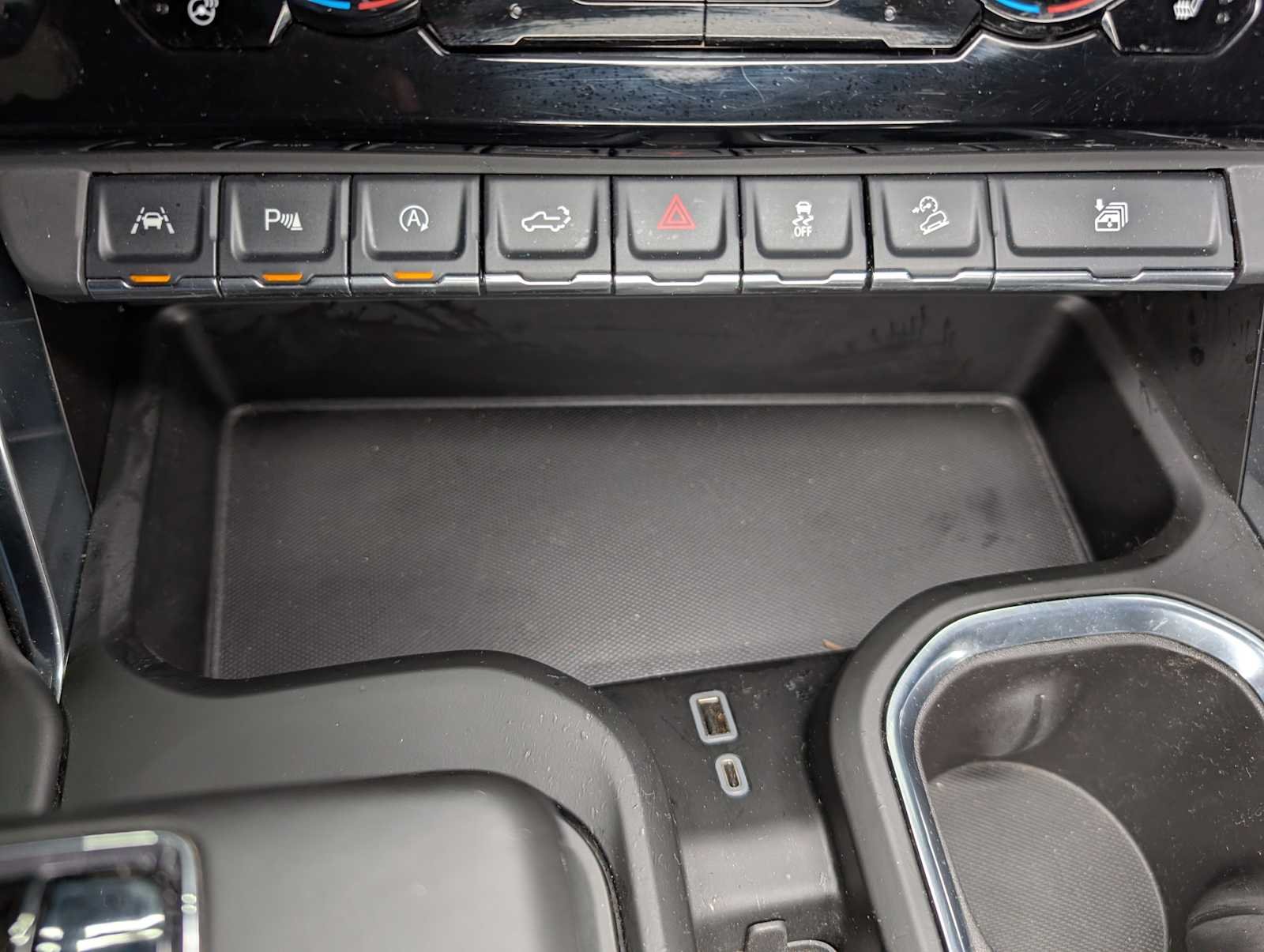 Used 2024 Sterling Metallic GMC Denali Ultimate image 35