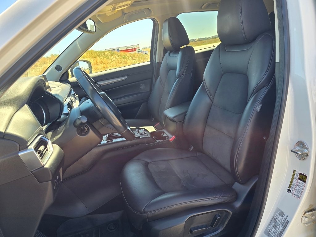 Used 2018 Snowflake White Pearl Mica Mazda Touring image 13