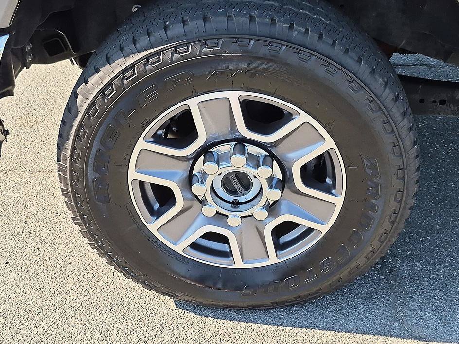 Used 2024 Gray Ford XL image 10