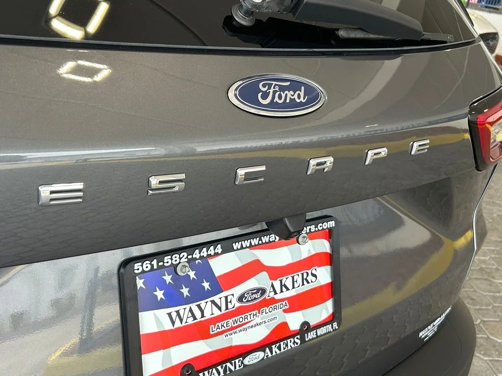 Used 2025 Gray Metallic Ford ST-Line image 21