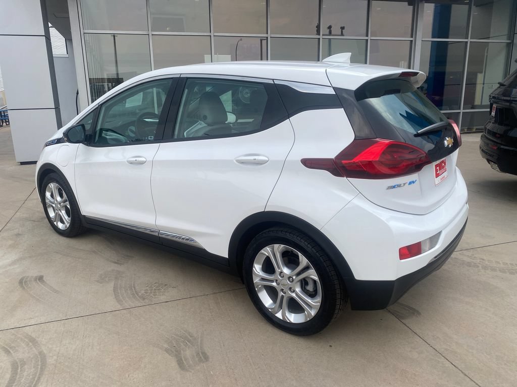 Used 2019 (Includes (TUS) Black grille.) Chevrolet LT image 3