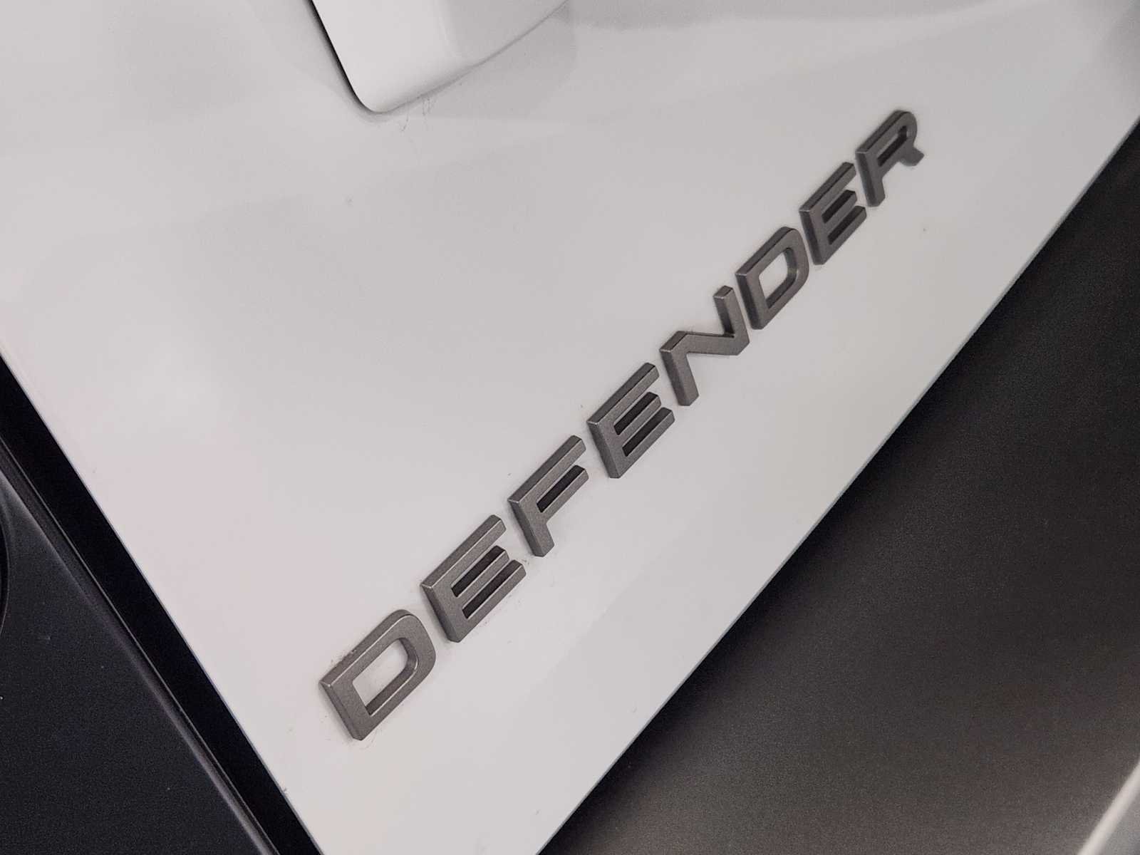 New 2026 Fuji White Land Rover S image 13