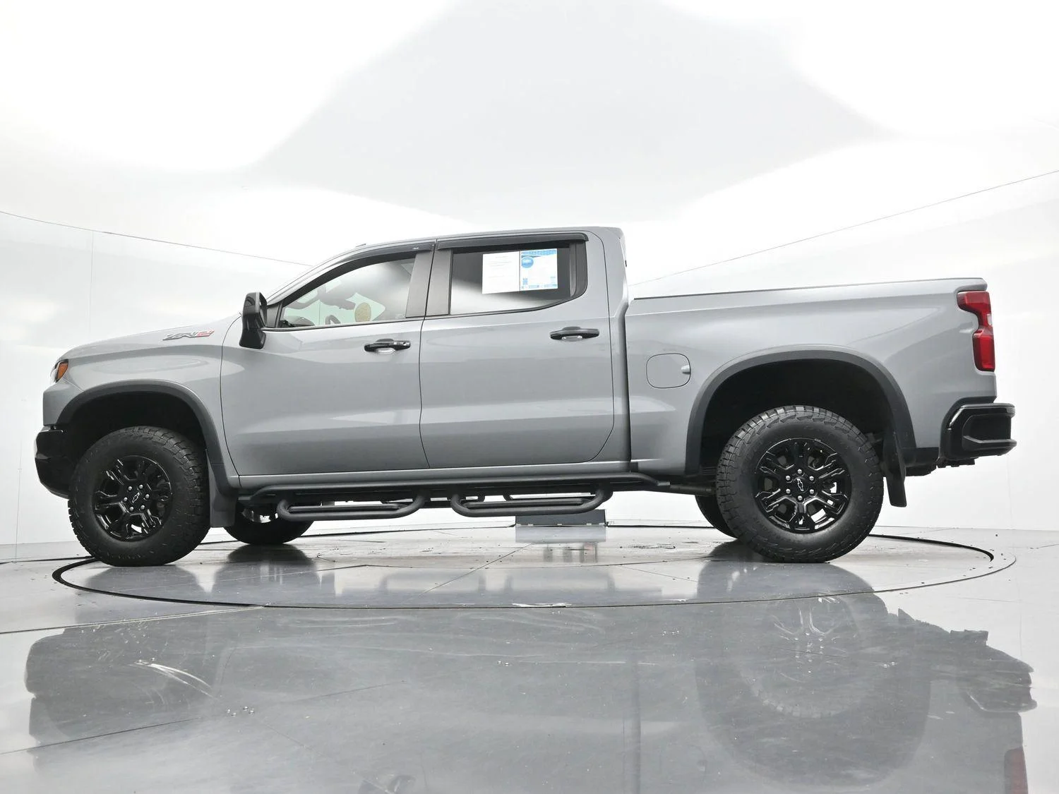 Used 2025 Slate Gray Metallic Chevrolet ZR2 image 50