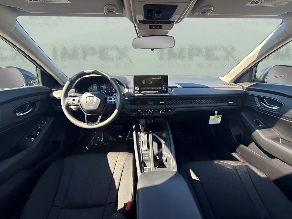 Used 2025 Blue Honda SE image 12