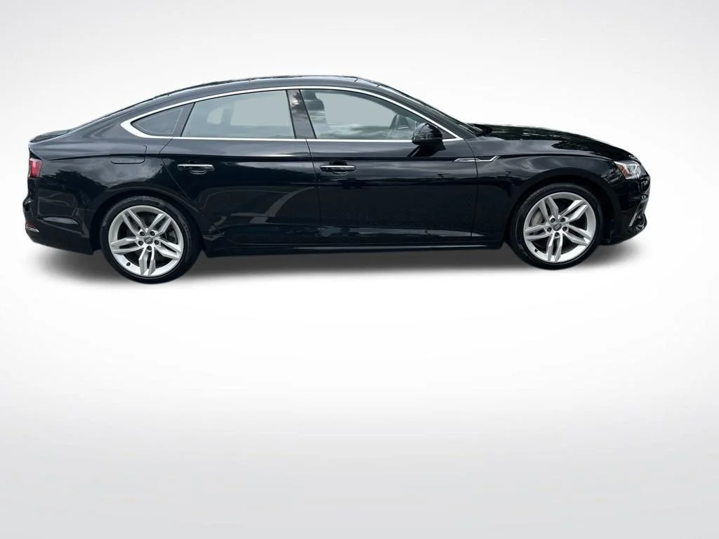 Used 2019 Black Audi Premium Plus image 5