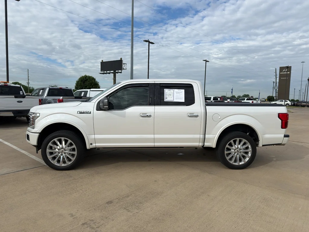 Used 2019 White Platinum Metallic Tri-Coat Ford Limited image 9