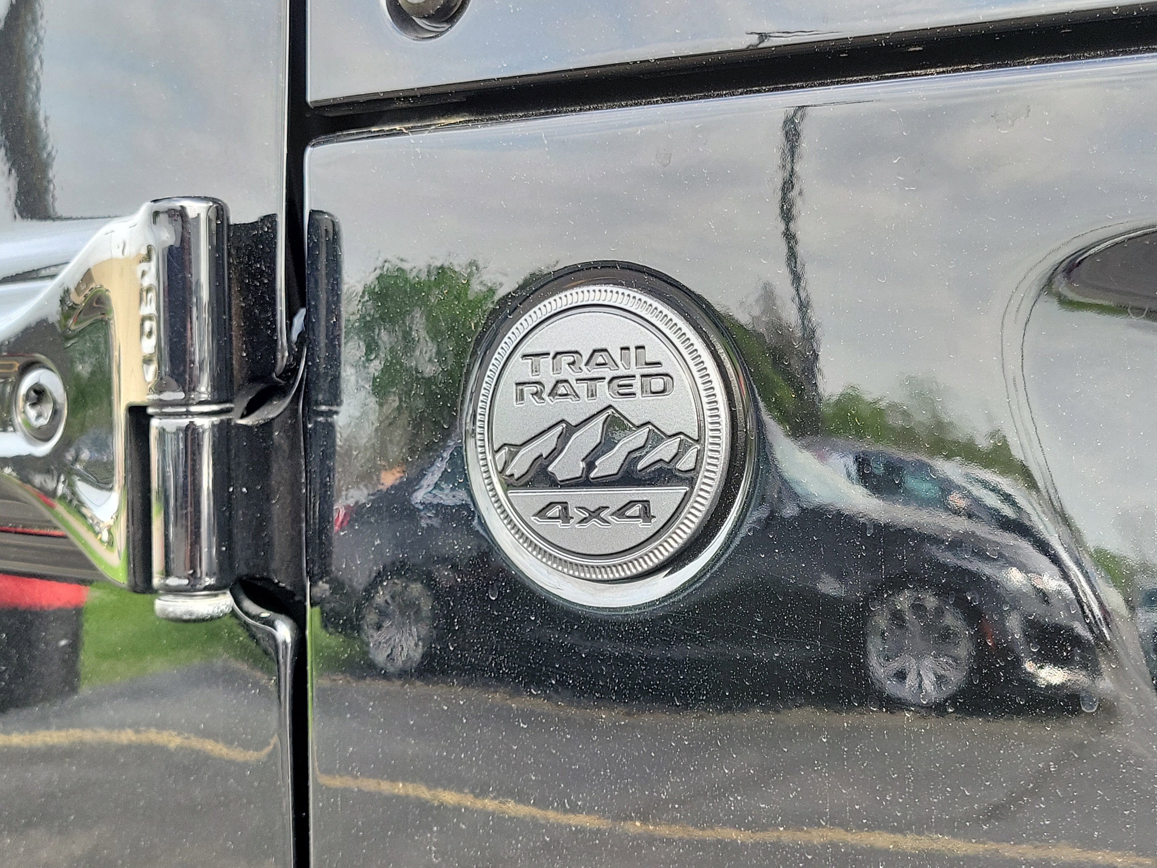2025 Jeep Wrangler 4-Door Sahara - Photo 6