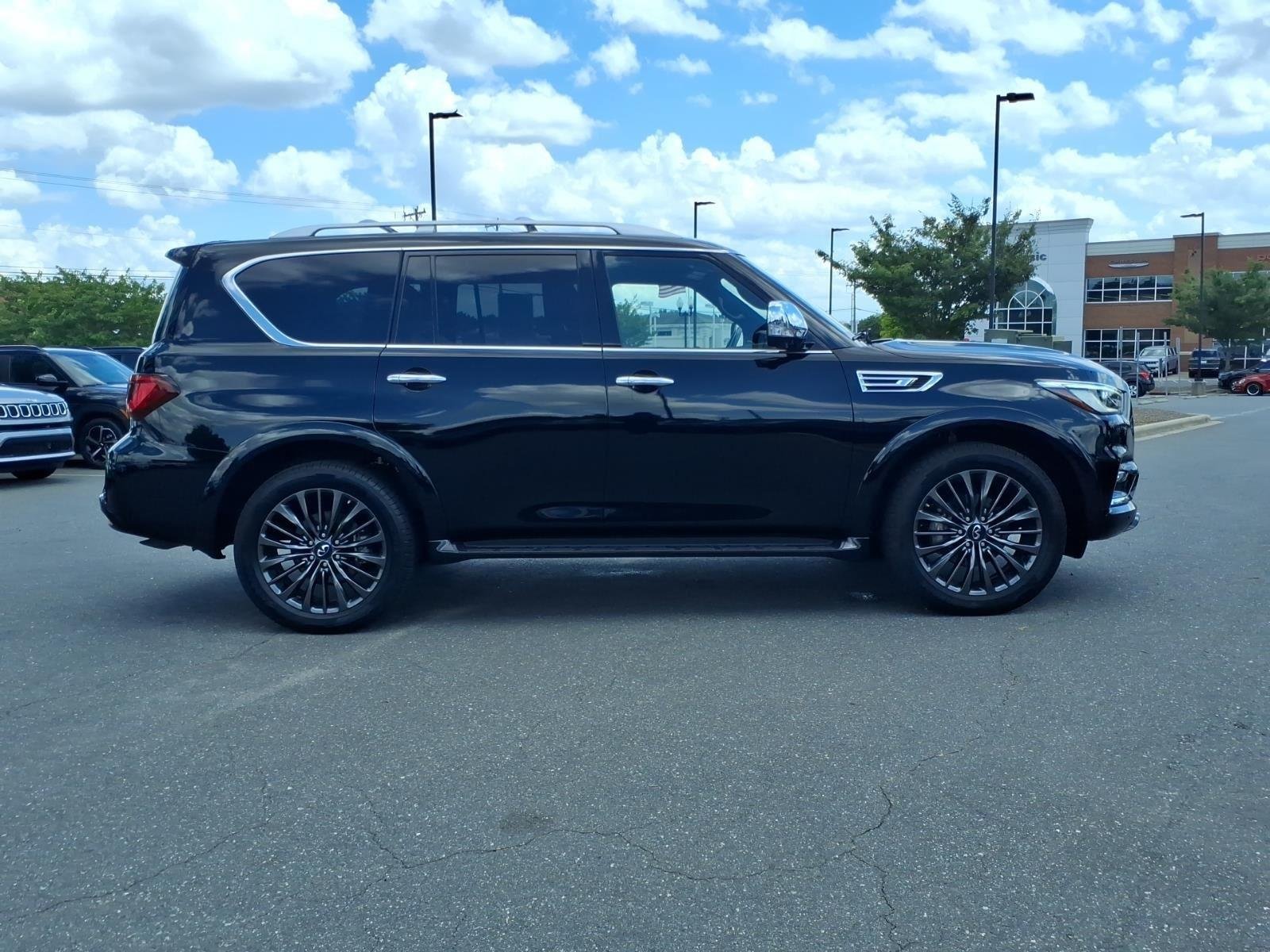2023 INFINITI QX80 Sensory 4WD - Photo 11