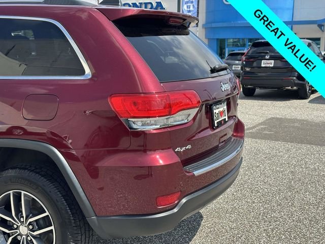 Used 2017 Red Jeep Limited image 10