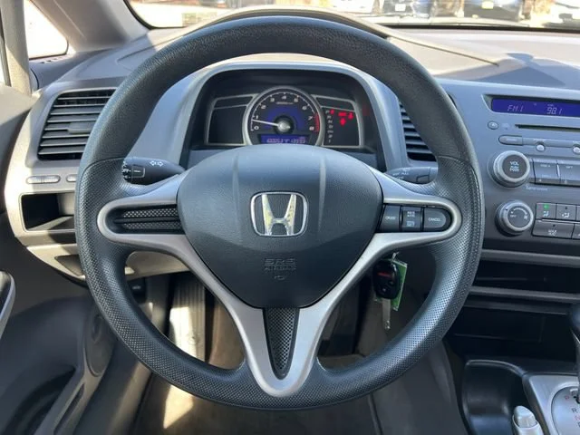 Used 2009 Alabaster Silver Metallic Honda LX image 18