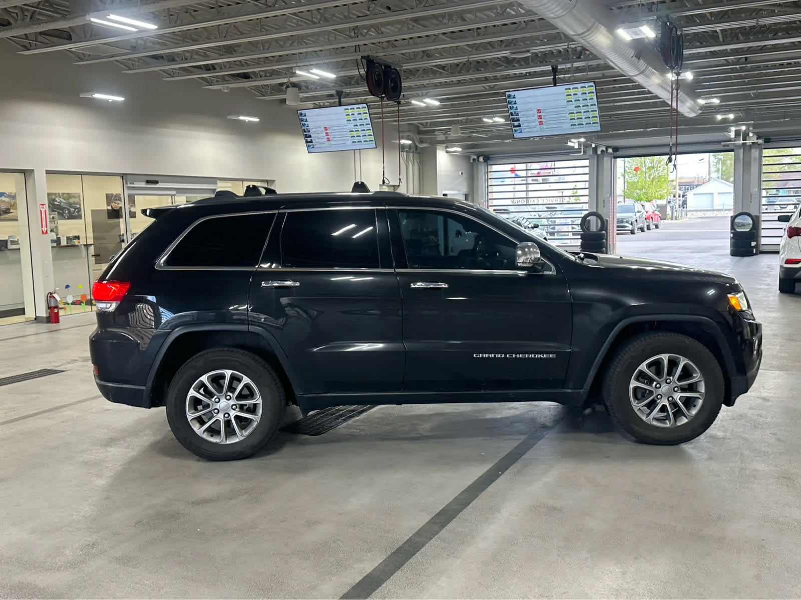 2015 Jeep Grand Cherokee Limited - Photo 8