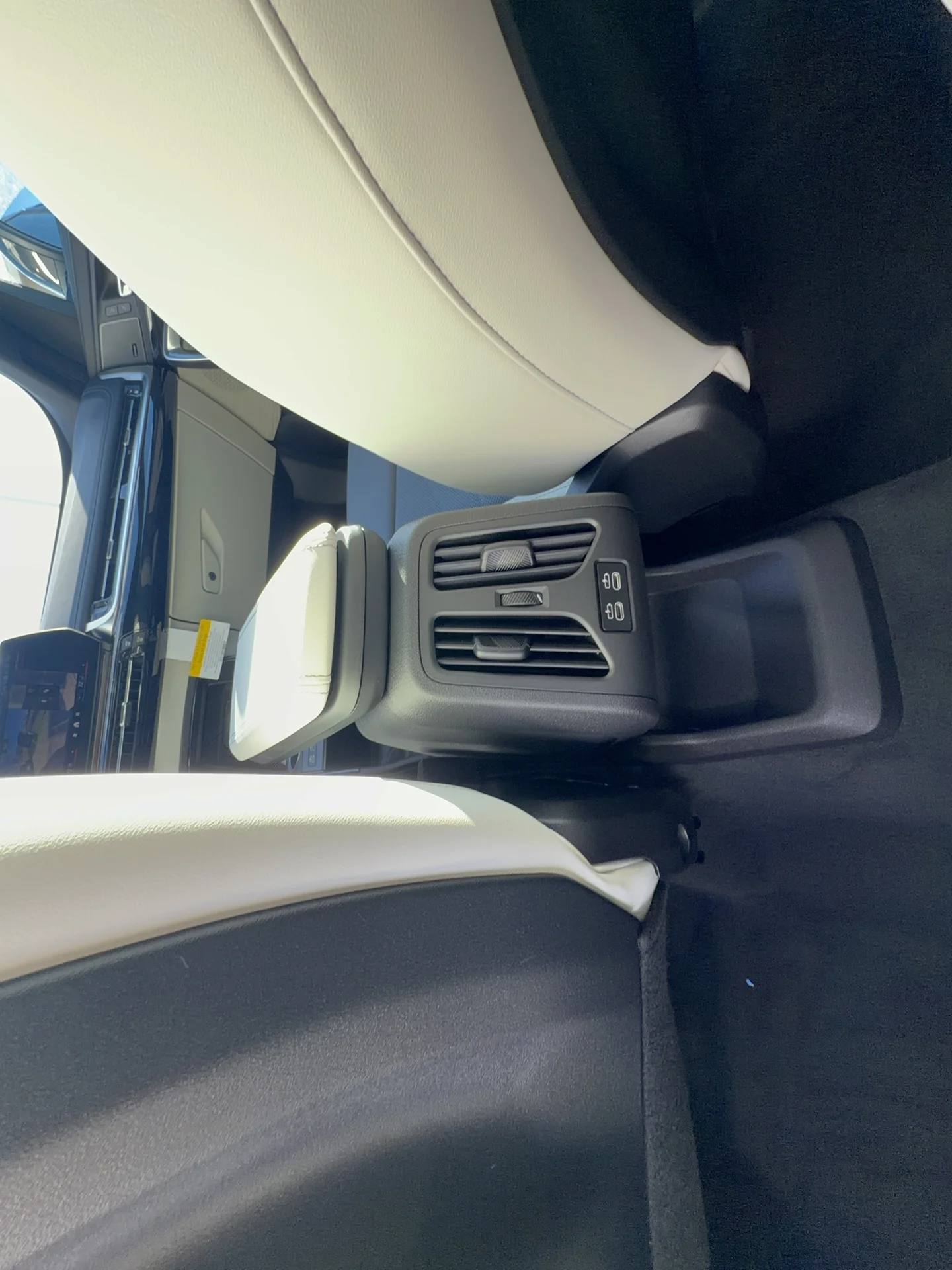 New 2026 Black Sapphire Metallic BMW xDrive28i image 22