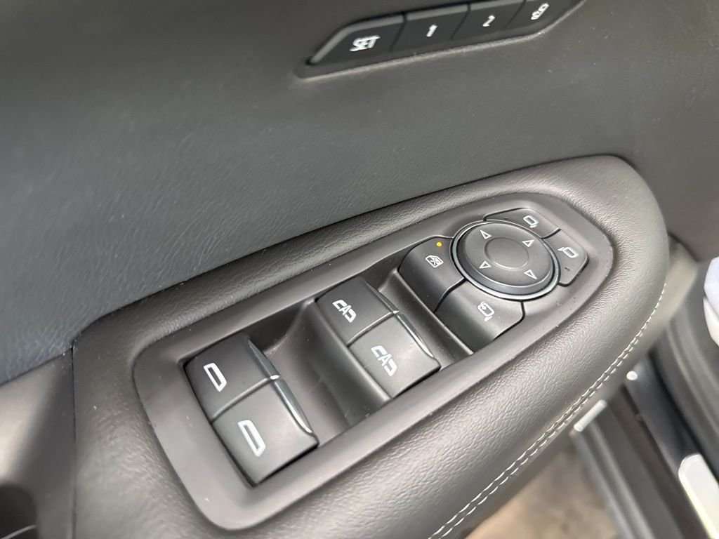 Used 2023 Black Cadillac Sport image 23