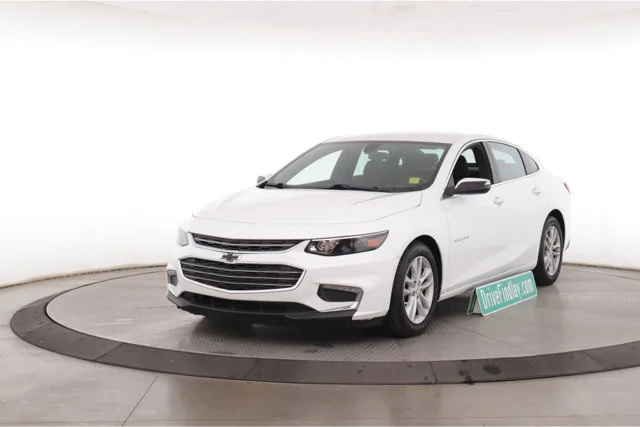Used 2016 White Chevrolet LT image 12
