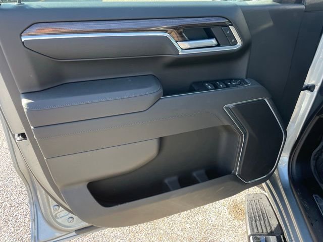 New 2026 Sterling Gray Metallic Chevrolet LT image 20