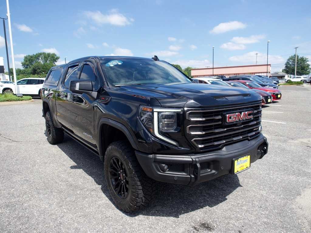 Used 2023 ONYX BLACK GMC AT4X image 3